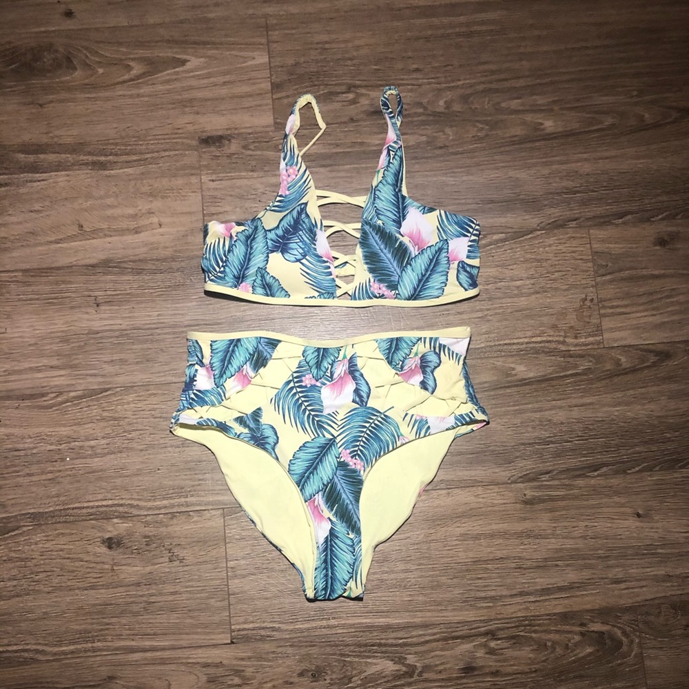 Reversible high waisted bikini set